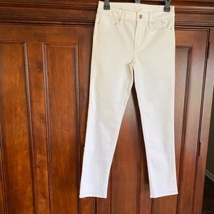 WHBM NWT Mid-Rise Slim Crop size 0 White